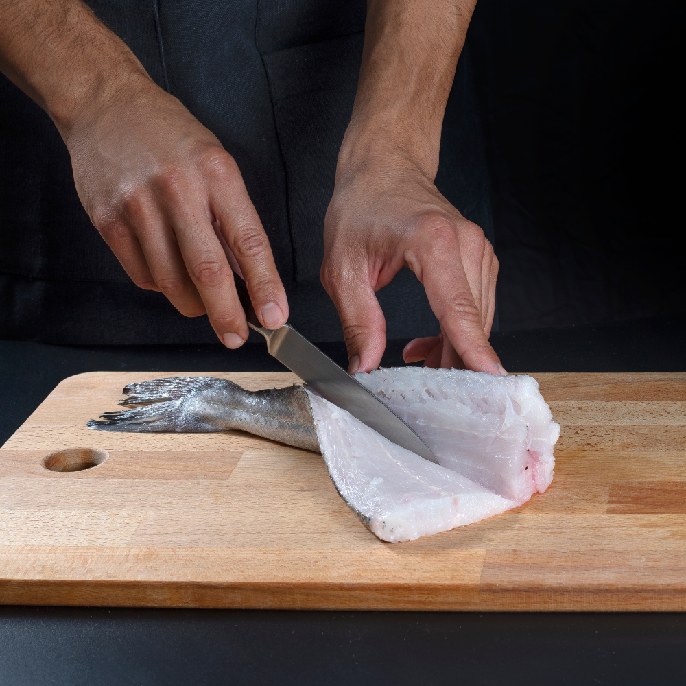 Set of 3 high-carbon steel Japanese kitchen knives. Professional kitchen knives with gift box.