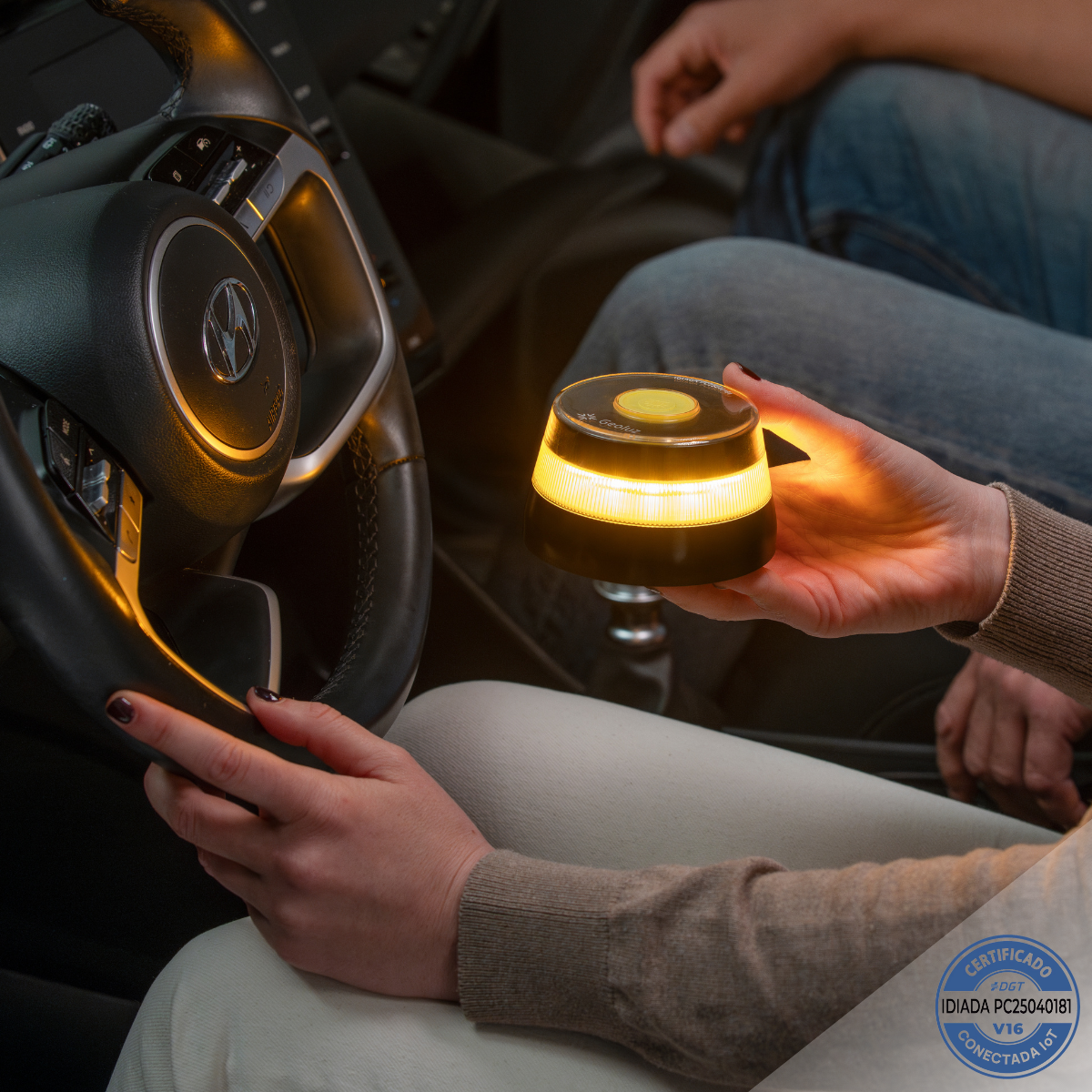 Baliza V16 Homologada DGT Conectada